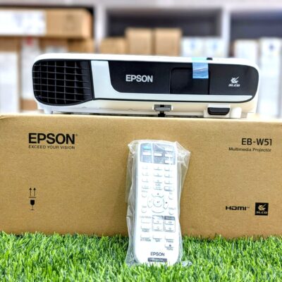 Epson EB-W51 3LCD, 4000 Lumens, 320 Inch Display, WXGA Projector - White